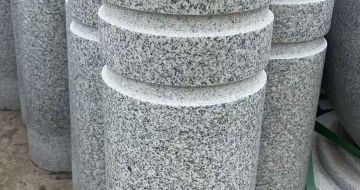 鄂州 芝麻白花岗岩挡车柱、隔离柱多少钱