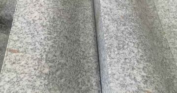 鄂州芙蓉白S型拉丝面路沿石
