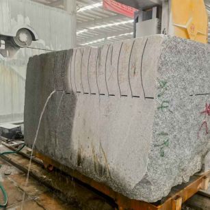 鄂州 602，大花芙蓉白，绳锯加工弧形路沿石