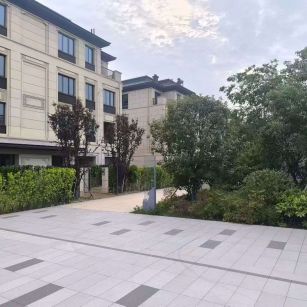 鄂州 芝麻白与芝麻白搭配铺装，尺寸1200*600