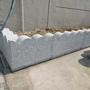 鄂州 芝麻白花岗岩花边石铺装效果图