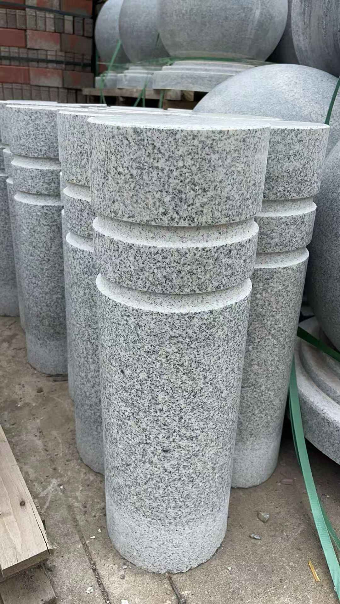 鄂州 芝麻白花岗岩挡车柱、隔离柱多少钱