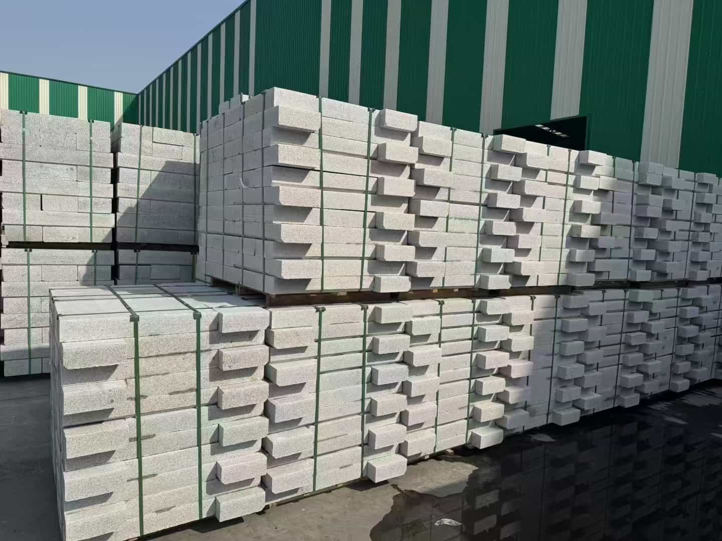 鄂州芝麻白路沿石