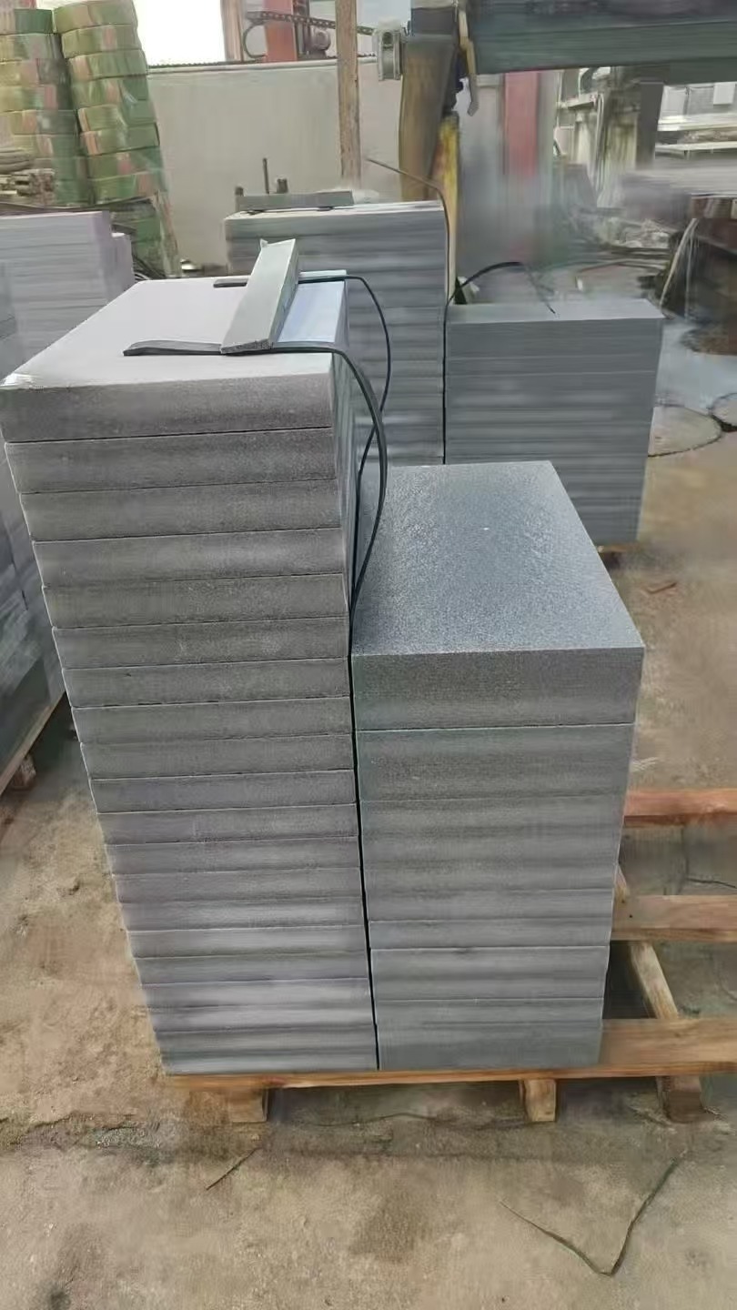 鄂州 芝麻灰火烧面300*600*50地铺石材