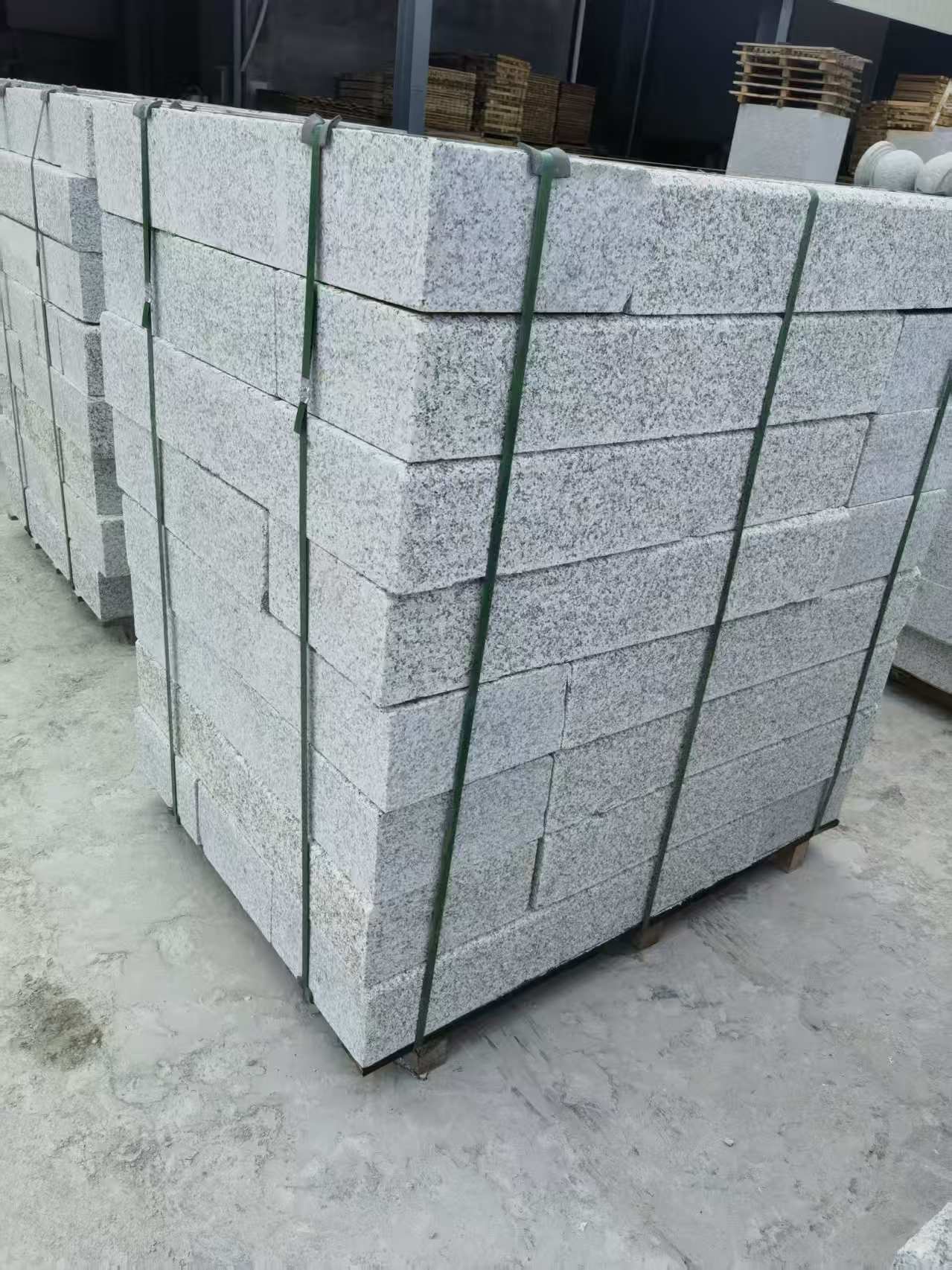 鄂州 芙蓉白火烧两面路沿石