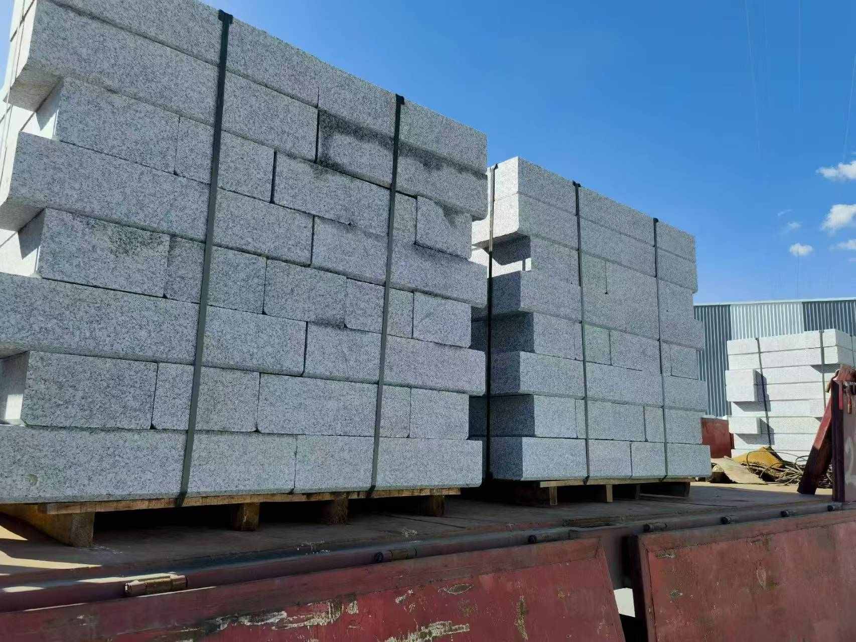 鄂州 路沿石装车出货